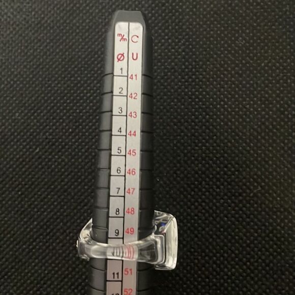 Clear ring with rhinestones - Picture 6 of 7